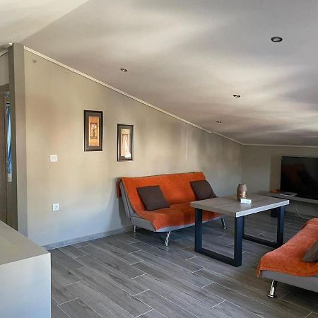 Aretoysa Center Luxury Suites 2 Néa Péramos المظهر الخارجي الصورة