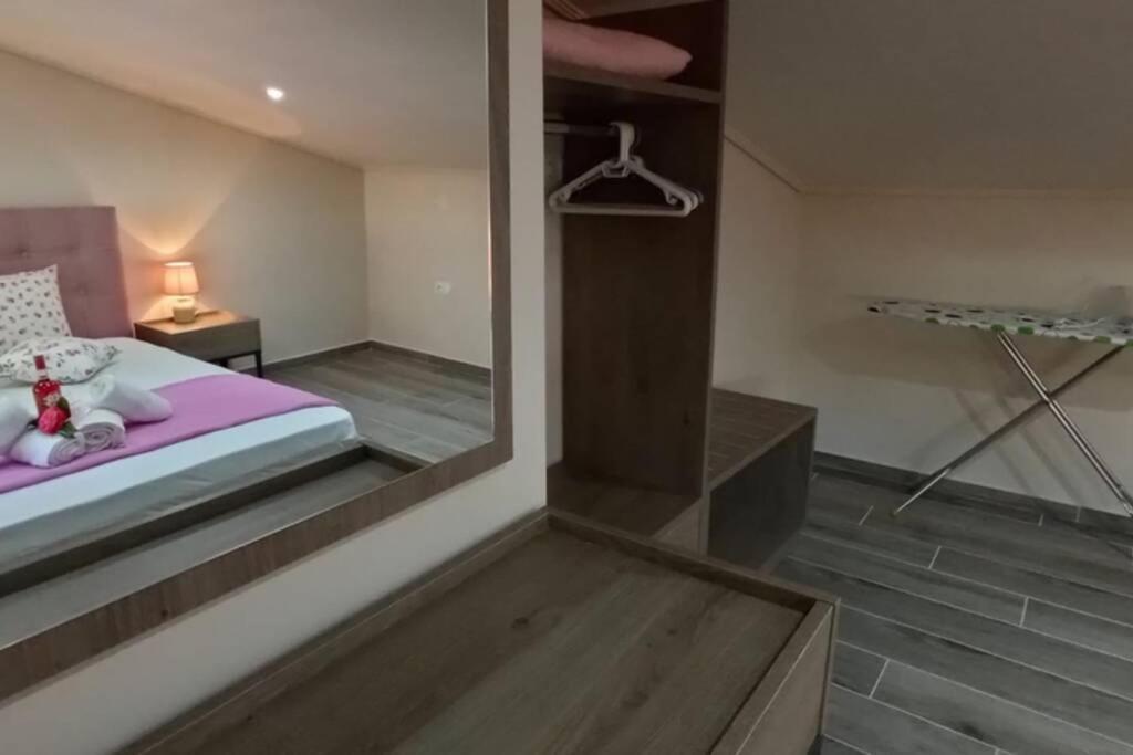 Aretoysa Center Luxury Suites 2 Néa Péramos المظهر الخارجي الصورة